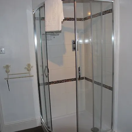 The Golden Fleece بيت ريفي كارلايل