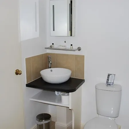 The Golden Fleece Мини-отель 4*