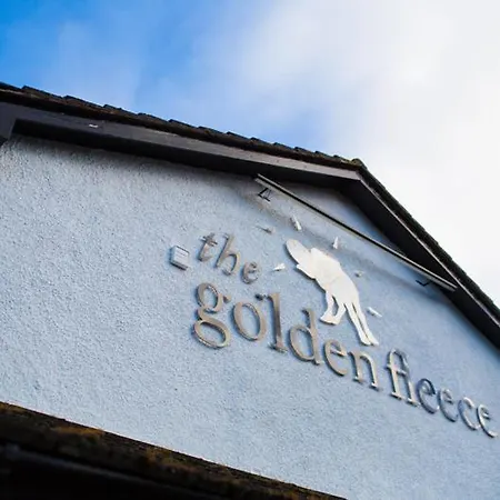 The Golden Fleece אורחן 4*