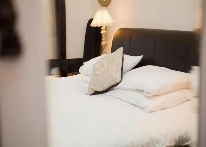 Inn The Golden Fleece 4*